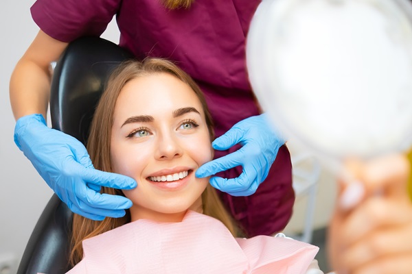 Transform Your Smile With Dental Veneers - MG Dental Brooklyn New York
